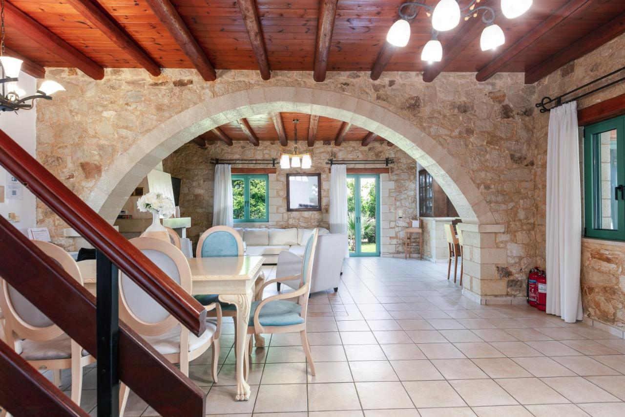 Villa Pinelopi Asprouliánoi Dış mekan fotoğraf
