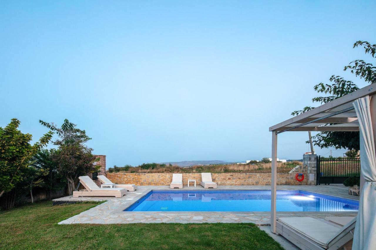 Villa Pinelopi Asprouliánoi Dış mekan fotoğraf