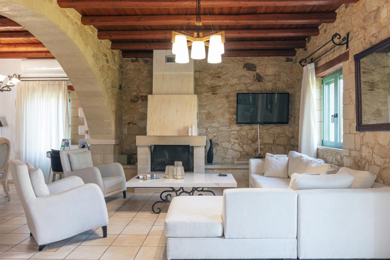 Villa Pinelopi Asprouliánoi Dış mekan fotoğraf